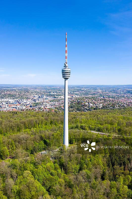德国斯图加特电视塔城市天际线景观航拍图片素材