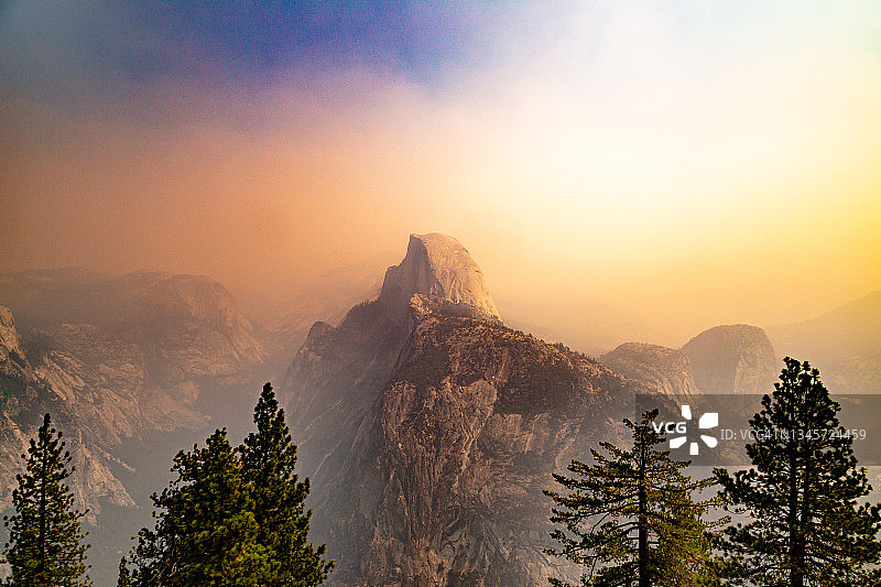 半圆顶图片素材