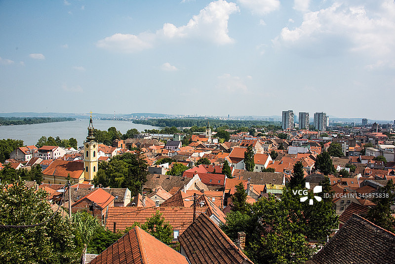 泽蒙和贝尔格莱德天际线图片素材