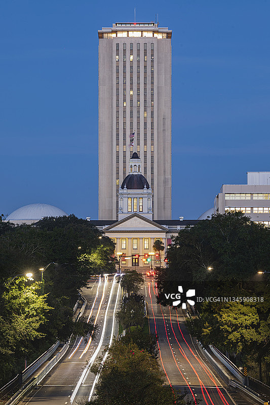 日出时分的佛罗里达州议会大厦图片素材