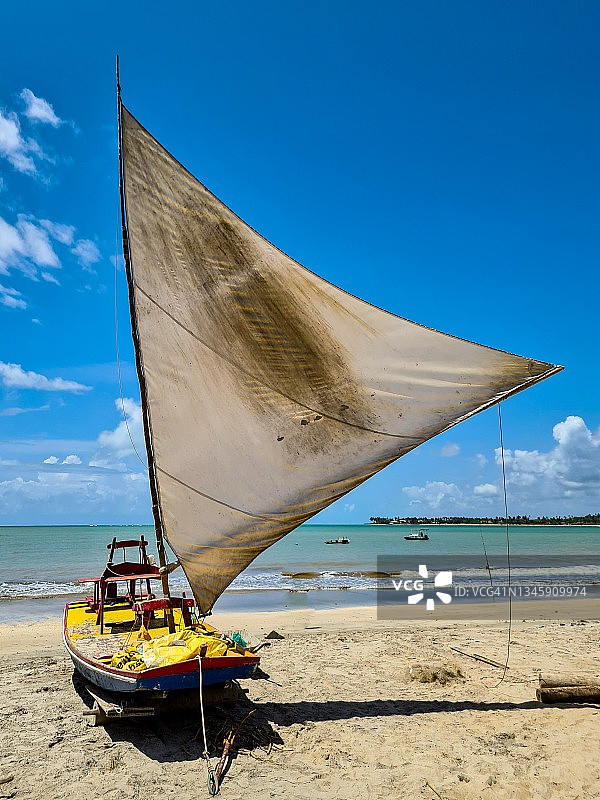 巴西东北部典型的乡村帆船。图片素材