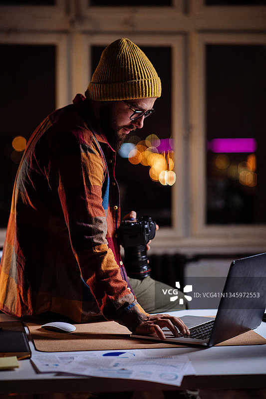 为成功而努力工作图片素材