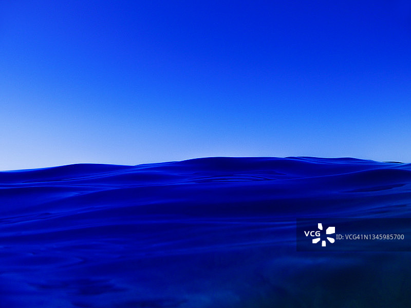 蓝色大海图片素材