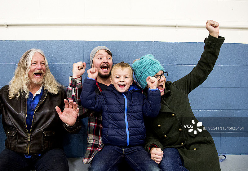 冰球欢呼图片素材