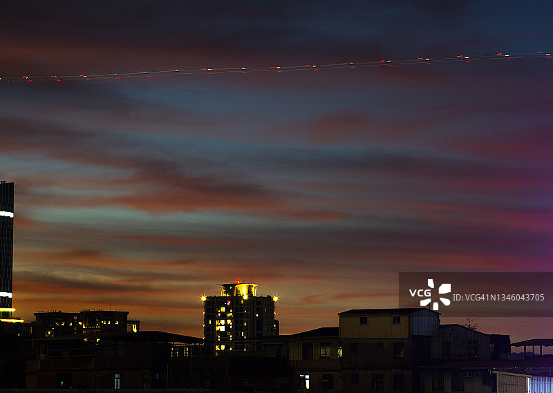 壮丽日落多层云景图片素材