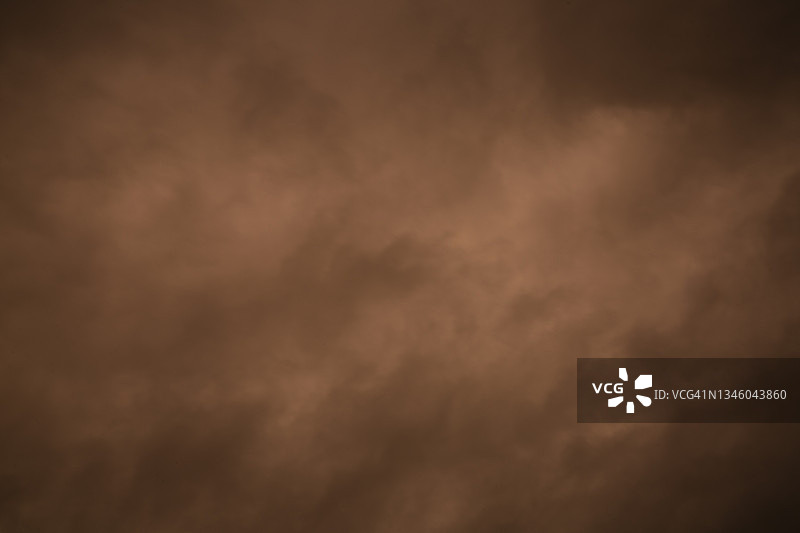 壮丽日落多层云景图片素材