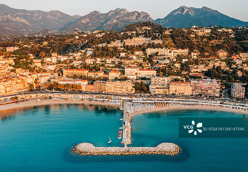 法国芒通日出航拍景观照片图片素材