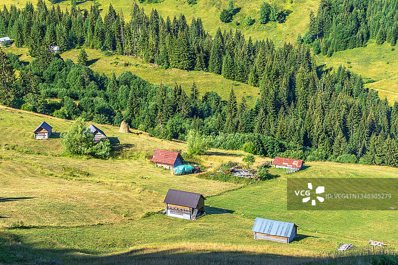 黑山普拉夫，普罗克列季耶国家公园的乡村村庄图片素材
