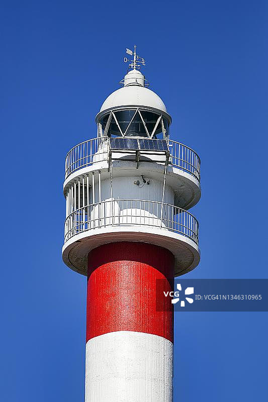 西班牙特内里费岛布埃纳维斯塔德尔诺特的德特诺角红白色灯塔图片素材