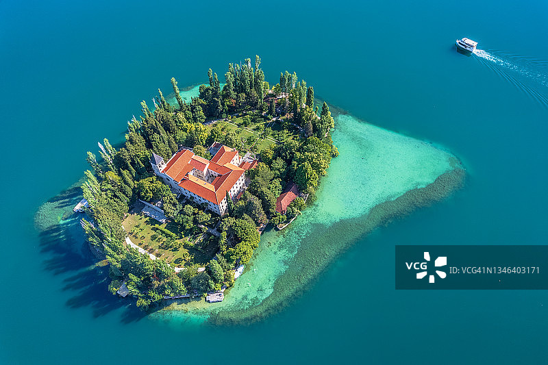 克罗地亚克尔卡国家公园维索瓦茨修道院图片素材