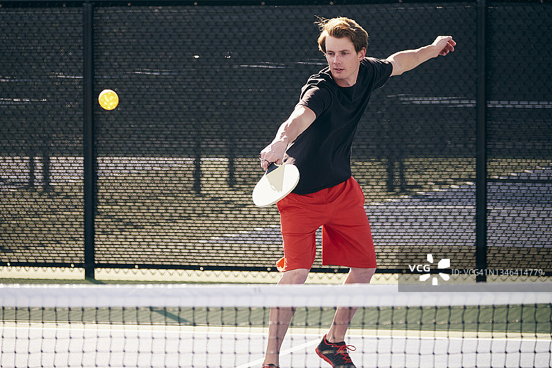 打匹克球的多元群体图片素材