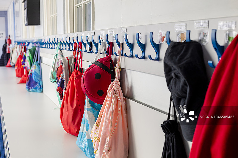 小学挂衣钩图片素材