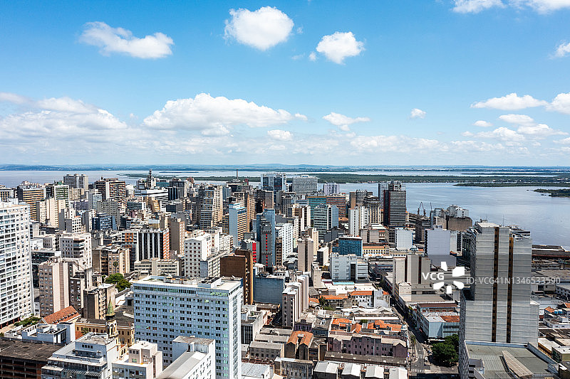巴西阿雷格里港和瓜伊巴河的鸟瞰图图片素材