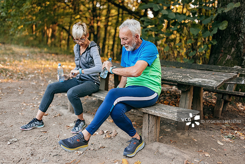 大自然中的运动会图片素材