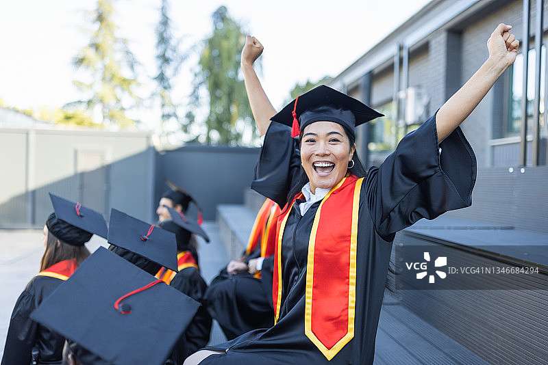 毕业季的大学生图片素材
