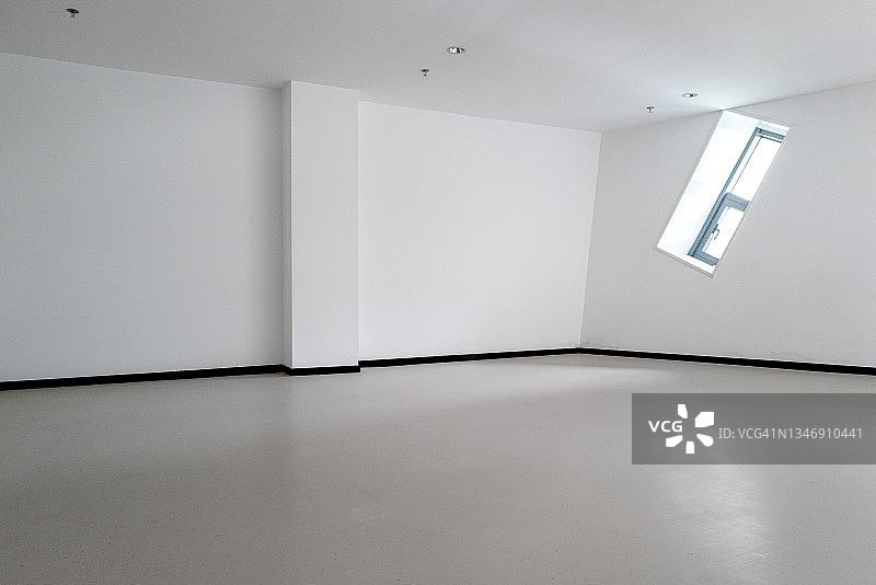 空旷的混凝土建筑内部空间图片素材