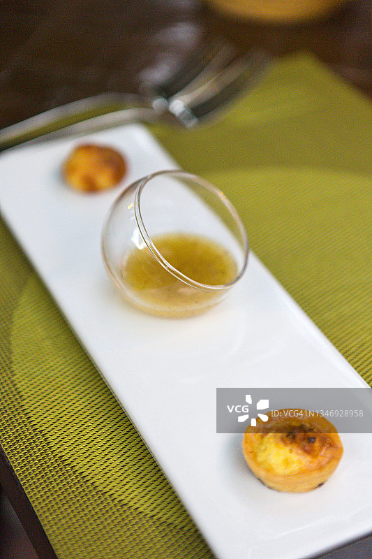 开胃小吃，餐厅餐位摆设，摩洛哥马拉喀什图片素材