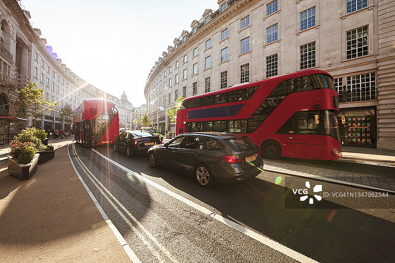 日落时分的伦敦摄政街图片素材