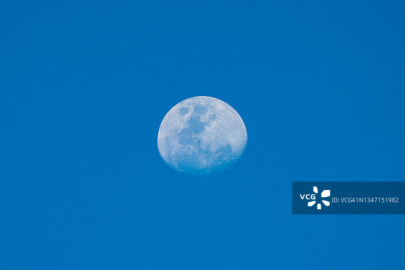 蓝月亮图片素材