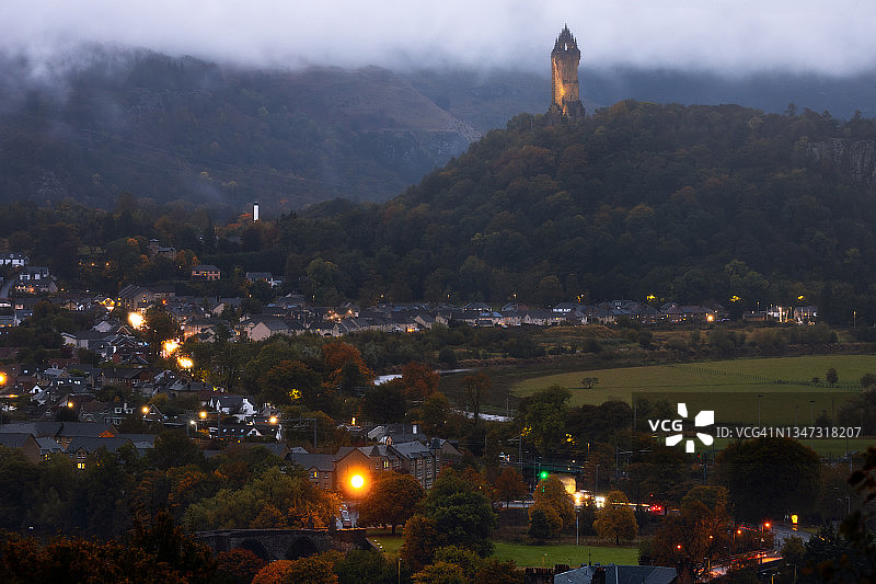 华莱士国家纪念碑，老斯特灵桥，斯特灵，斯特灵郡，苏格兰图片素材