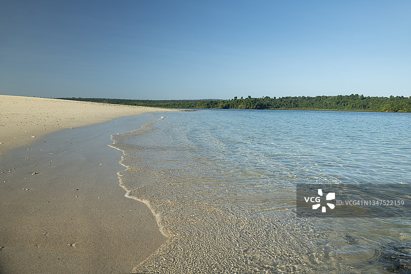 格拉尼托德尔奥罗小岛的太平洋沙滩景色图片素材