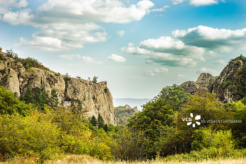 格鲁吉亚比尔特维西峡谷的乡村高加索山脉景观图片素材