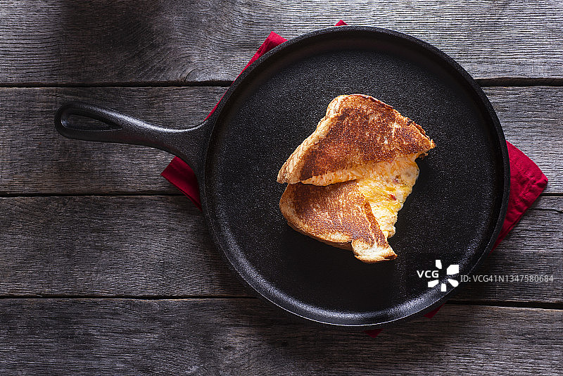 烤皮门托奶酪三明治图片素材