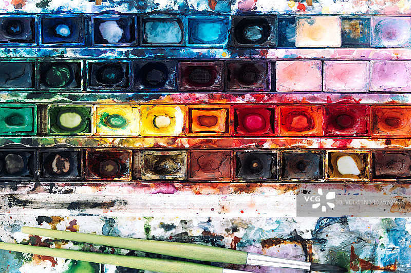 艺术家使用的彩色水彩调色板微距摄影图片素材