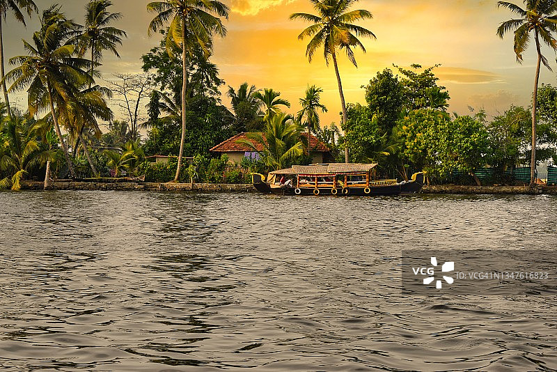 内河游船图片素材