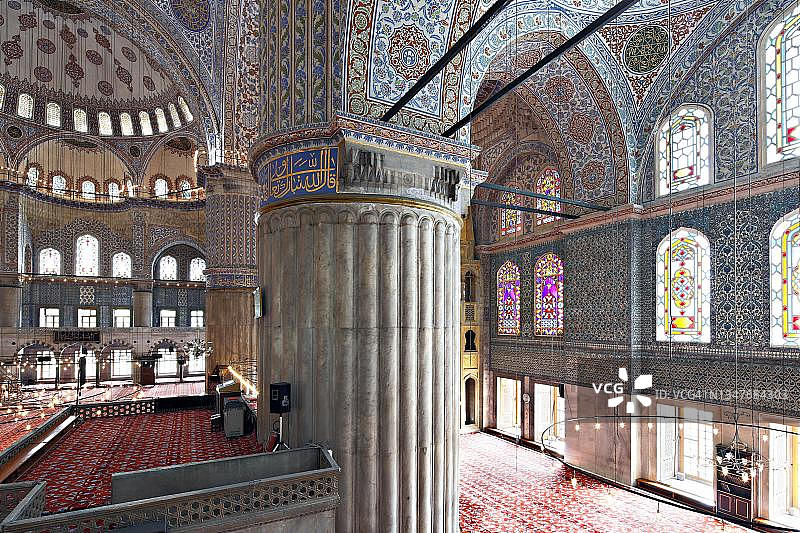 土耳其伊斯坦布尔苏丹艾哈迈德清真寺内部景观图片素材