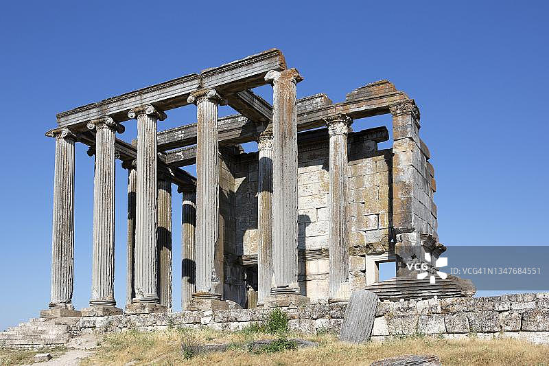 土耳其屈塔希亚省查夫达尔希萨尔艾扎诺伊宙斯神庙图片素材