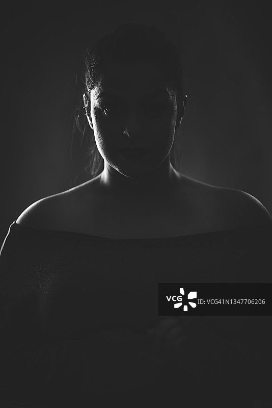 女人的轮廓图片素材