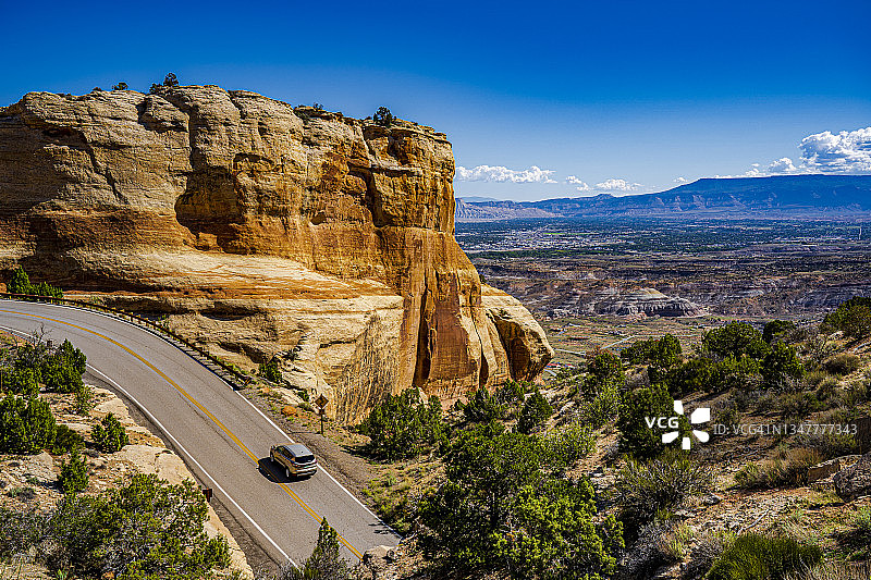 通往科罗拉多国家纪念碑的入口道路图片素材