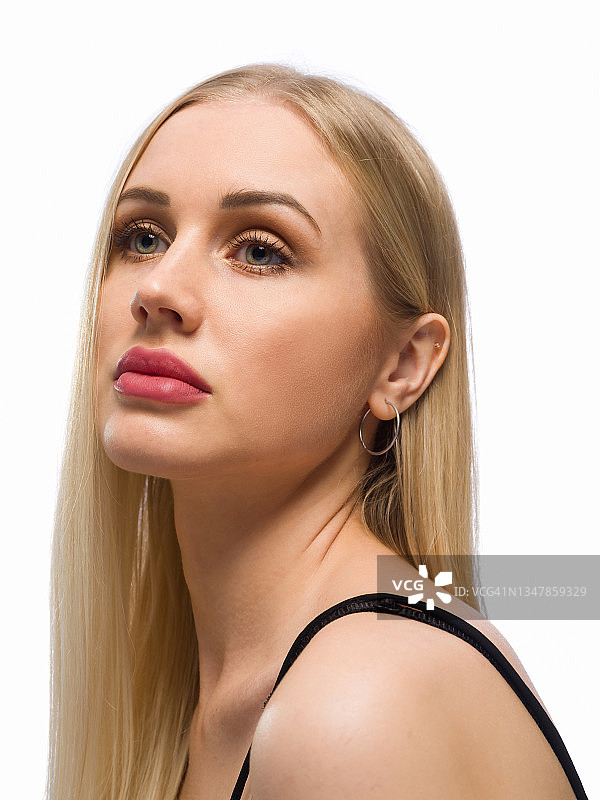 年轻女子特写镜头图片素材