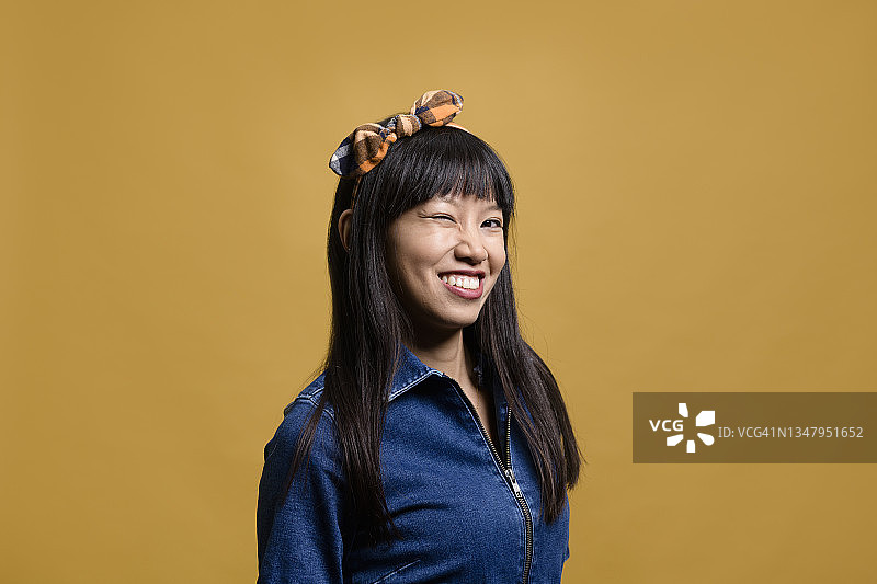 一个美丽女人的肖像图片素材