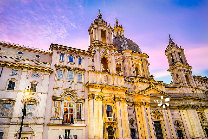 罗马纳沃纳广场的日落美景图片素材