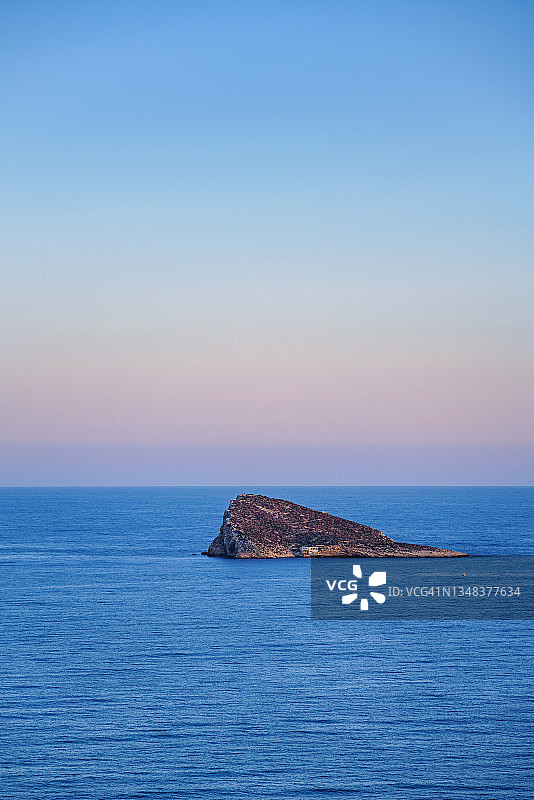 贝尼多姆岛岩石小岛图片素材