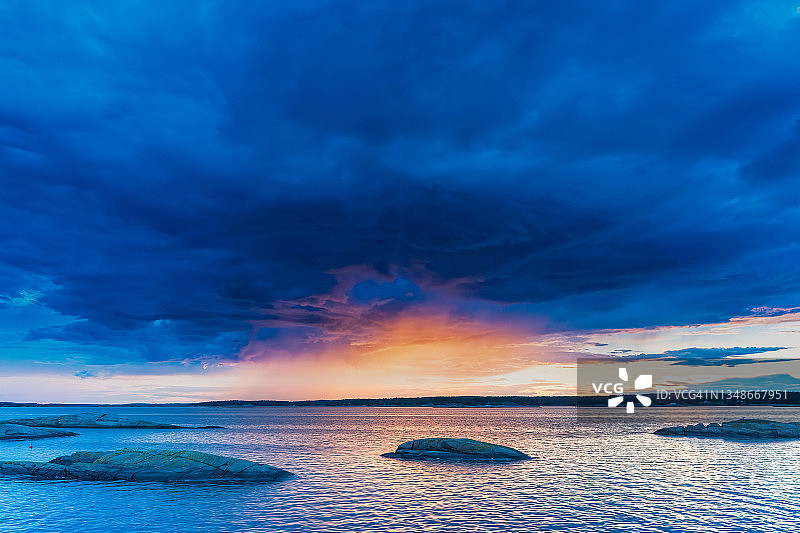 萨普斯堡杜萨海边的日落图片素材