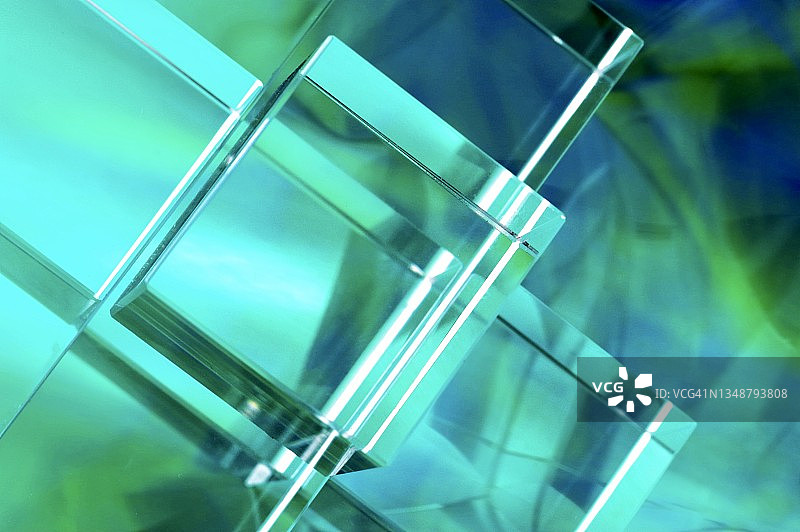 玻璃立方体抽象设计图片素材