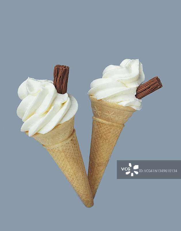 99号薄片冰淇淋甜筒图片素材