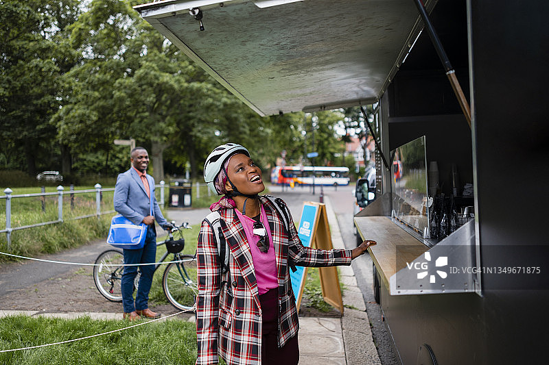 在路上图片素材