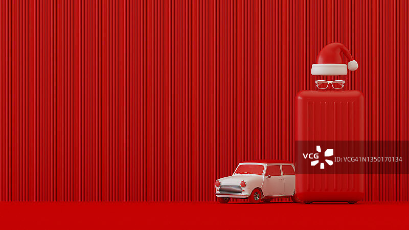 圣诞旅行假日概念：行李箱、汽车和红色背景上的圣诞帽图片素材