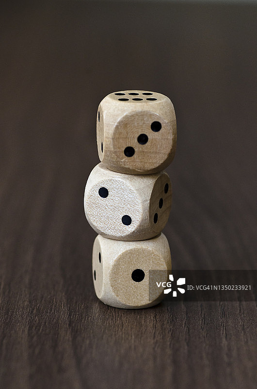 骰子堆叠图片素材