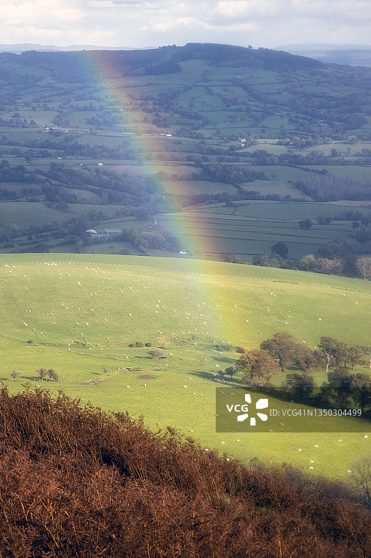 尤斯基里德法尔山，阿伯加文尼，蒙茅斯郡，威尔士，英国图片素材