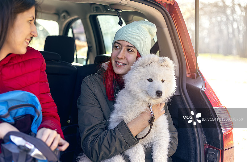 与挚友的冒险之旅图片素材