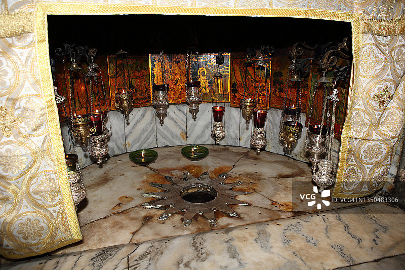 耶稣基督的诞生地，伯利恒之星在圣诞教堂图片素材