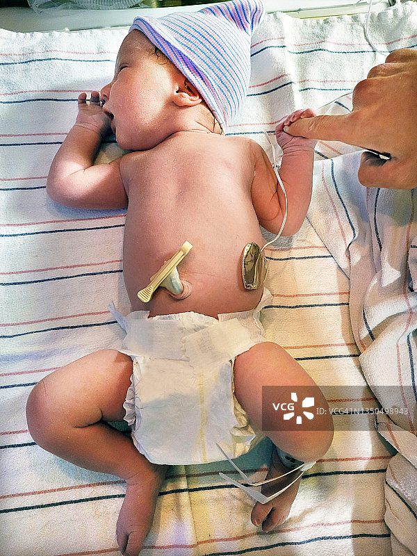 医院里的新生儿图片素材