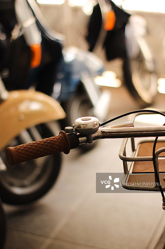 复古自行车铃铛图片素材