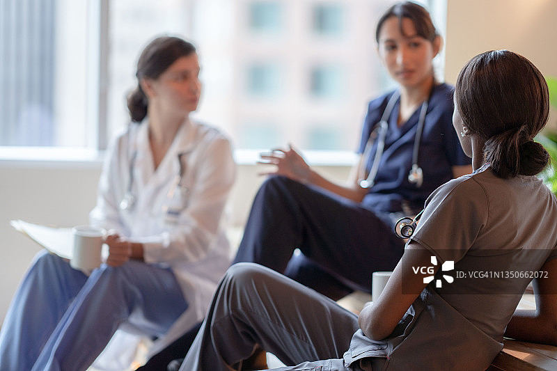 护士休息图片素材