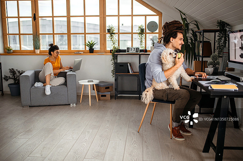 课间休息图片素材